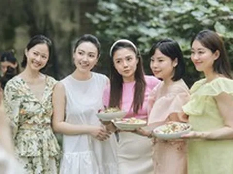 Cũng chăm con nhỏ mà nhìn vào hội mẹ bỉm này sao mà "chill": Rủ nhau đi workshop, cuộc sống lúc nào cũng vui vẻ, tích cực