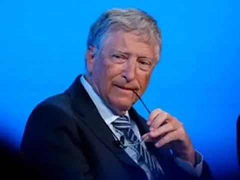 Bill Gates: 'Trẻ không chơi, già hối hận'