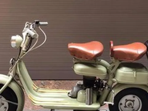 Dân chơi Hà thành chi hơn 10.000 USD 'săn' xe gắn máy đời cổ