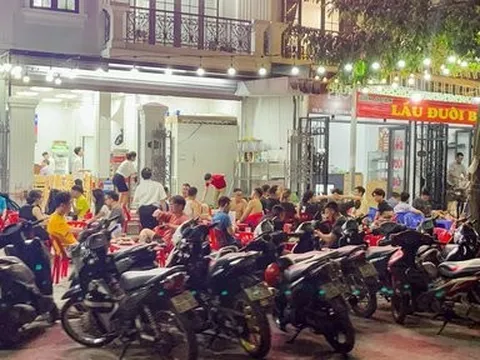 Hà Nội: Vỉa hè tiếp tục bị tái lấn chiếm