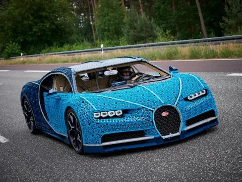 Chiếc Bugatti Chiron "rùa bò" nhất thế giới, chậm hơn cả xe đạp điện