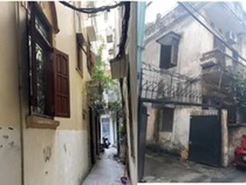 Mua nhà nhỏ trong ngõ sâu, giá rẻ nhưng ở thì chật vật, bán thì khó: Mua nhà đừng chọn 6 kiểu "nhà nghèo", ham của rẻ thì thiệt thòi nhiều