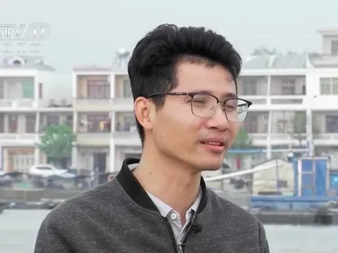 Mặc mọi lời can ngăn, chàng trai bỏ việc lương 2 tỷ đồng/năm về quê lập nghiệp, kiếm hơn 16 tỷ đồng/năm, còn giúp cả làng thoát nghèo