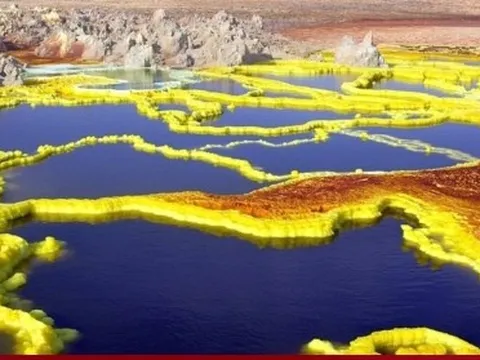 Ấn tượng 6 cảnh quan thiên nhiên độc đáo và kỳ lạ nhất thế giới