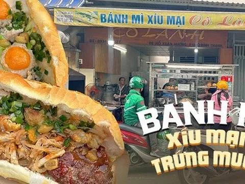 Tiệm bánh mì ''nhân cơm tấm'' độc lạ đang cực nổi tiếng tại TP.HCM