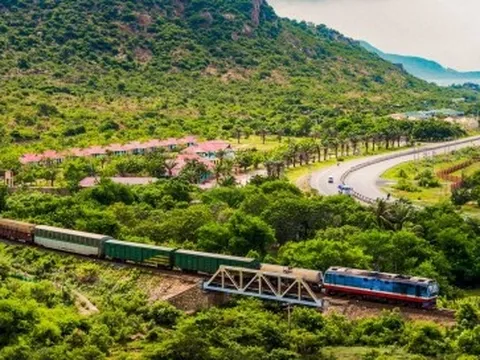 Đường sắt Thống Nhất của Việt Nam đáng trải nghiệm nhất thế giới