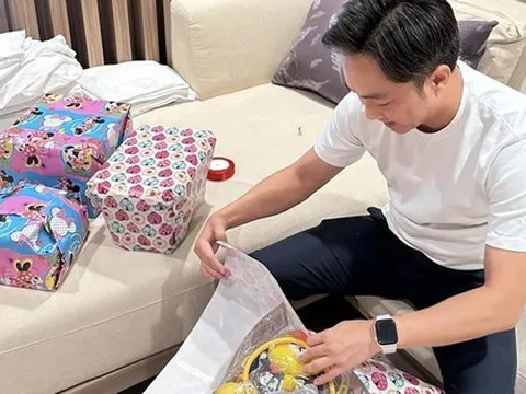 Cường Đô La khoe vừa chăm sóc Đàm Thu Trang, vừa cưng chiều con ngày 1/6