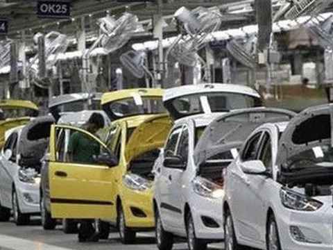 Đề nghị giảm 2% thuế VAT với ô tô trong nước