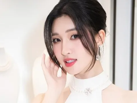Phương Nhi được dự đoán đăng quang Hoa hậu Quốc tế