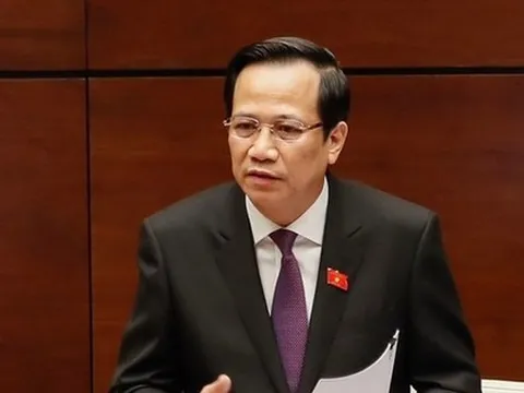 Chất vấn Bộ trưởng Đào Ngọc Dung về việc làm, rút bảo hiểm xã hội một lần