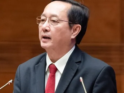 Chủ tịch Quốc hội nhắc Bộ trưởng trả lời có bao nhiêu đề tài nghiên cứu còn trong ngăn kéo