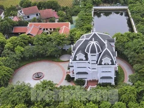 'Biệt phủ' của cụ bà 80 tuổi nơi tổ chức bữa tiệc vinh quy bái tổ của con trai