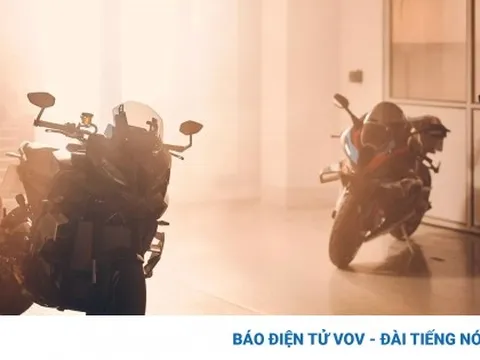 BMW trình làng bản nguyên mẫu của M 1000 XR