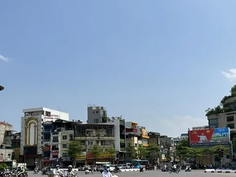 Miền Bắc, miền Trung đón nắng nóng trở lại
