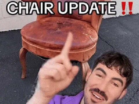 Mua chiếc ghế cũ giá 1 triệu, anh chàng bán lại với giá 2,5 tỷ: Bí mật nằm ở đâu?