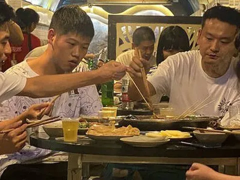 Khám phá nhà hàng nằm sâu trong lòng đất dành cho dân 'sành lẩu'