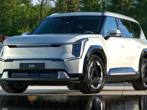 Ô tô điện Kia EV9 tiếp tục lộ diện hình ảnh rõ nét trước khi ra mắt