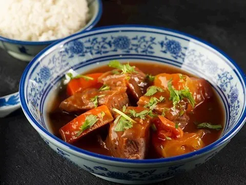 Chuyên trang ẩm thực bình chọn 9 món từ thịt nổi tiếng nhất của Việt Nam: 1 món có cái tên lạ tai