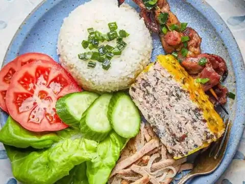 Du khách quốc tế ngợi ca cơm tấm và xôi là di sản ẩm thực của Việt Nam