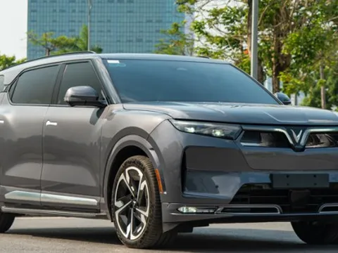 Rao VinFast VF 9 mới đi hơn 1.000 km giá 1,2 tỷ, người bán chia sẻ: 'Xe đời đầu tiết kiệm gần 3,5 triệu/tháng thuê pin'