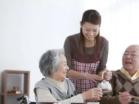 Nghề "hot" đang lên như diều gặp gió tại Trung Quốc: Người phụ nữ kiếm tới 60 triệu đồng/tháng vẫn bị "chuyên gia mạng" chê chưa biết nắm bắt cơ hội