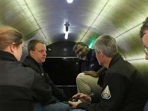 Giá vé 'khủng' cho một chuyến thám hiểm tàu Titanic