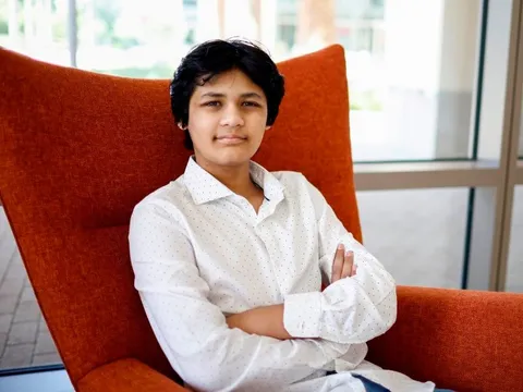 Chân dung thiên tài 14 tuổi của SpaceX: Được Elon Musk nhận dù 95 công ty khác từ chối, 2 tuổi đã biết nói về thời sự, chính trị