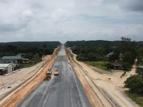 Lập Tổ công tác xử lý các vướng mắc về vật liệu cho dự án cao tốc Bắc – Nam phía Đông