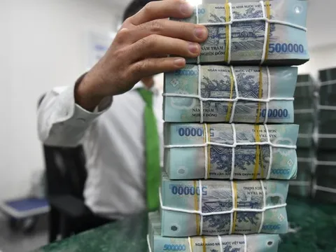 Giảm 2% thuế VAT hết năm 2023, thanh tra toàn diện thị trường bảo hiểm