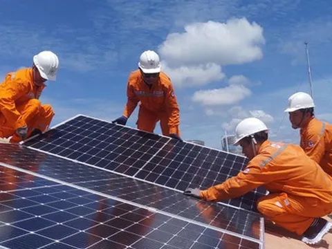 Gỡ vướng cho điện mặt trời mái nhà