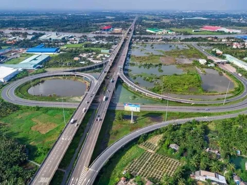 Loạt dự án giao thông nghìn tỷ đồng vừa được khởi công từ Bắc vào Nam