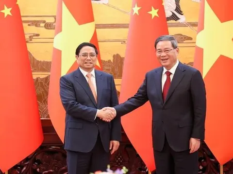 Thủ tướng: Đề nghị nghiên cứu đường sắt tốc độ cao kết nối Việt Nam - Trung Quốc