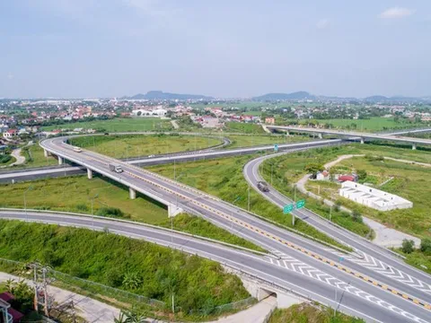 Tuyến cao tốc đầu tiên của Việt Nam xây dựng theo tiêu chuẩn quốc tế