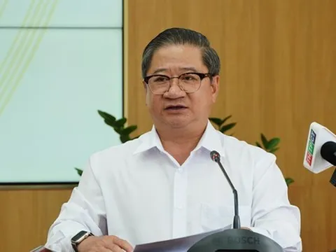 Chủ tịch Cần Thơ: ‘Khó cỡ nào cũng phải gỡ’