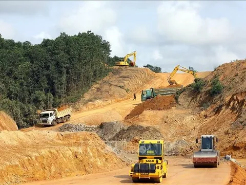 Thành lập hai tổ kiểm tra việc khai thác, cung ứng vật liệu cho cao tốc Bắc - Nam