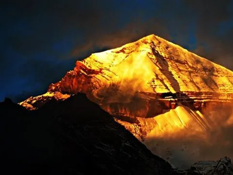 Bí ẩn về núi Kailash, nơi được coi là trung tâm của thế giới