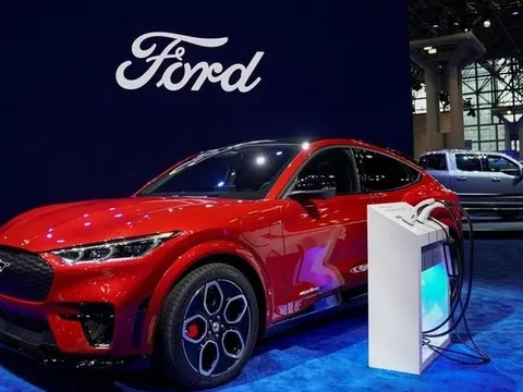 Cuộc chiến xe điện quá khốc liệt, Ford tuyên bố sa thải 1.000 người để tiết kiệm chi phí