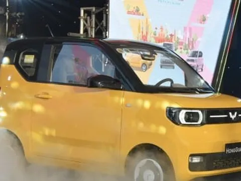 Ô tô điện mini Trung Quốc ra mắt, khách Việt 'mổ xẻ' thế nào?