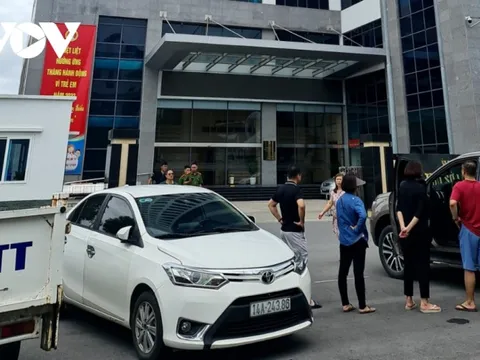 Nghi vấn lãnh đạo một trung tâm đăng kiểm xe cơ giới ở Quảng Ninh nhảy lầu
