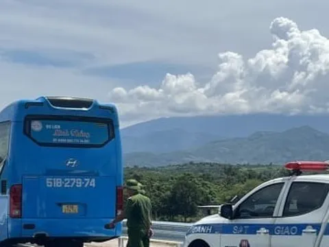 Xe chở đoàn thiện nguyện gặp nạn trên cao tốc Nha Trang – Cam Lâm: Nhân chứng kể gì?
