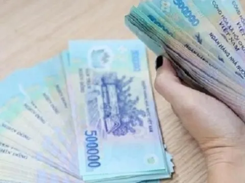 Người Việt đi làm thu nhập bao nhiêu tiền/tháng? Làm việc ở đâu lương cao nhất?