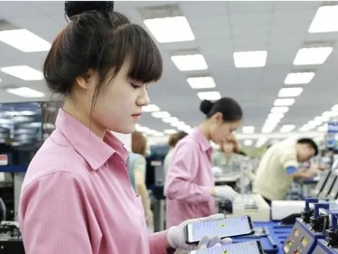 [Gặp gỡ thứ Tư] 'Tăng trưởng kinh tế cả năm đạt 6,5% rất khó khả thi'
