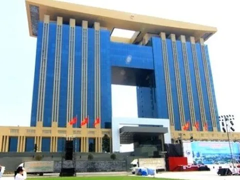Lý do Bình Dương tạm dừng mô hình bí thư kiêm chủ tịch