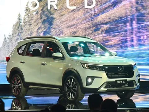 Chọn Honda BR-V bản đắt nhất hay tiết kiệm 44 triệu lấy bản base, bảng so sánh này sẽ giúp bạn dễ đưa ra quyết định