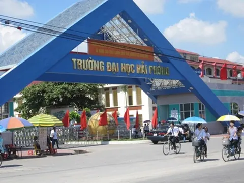 Kỉ luật Trưởng khoa Quân sự Trường ĐH Hải Phòng bị tố "gạ tình" nữ sinh viên