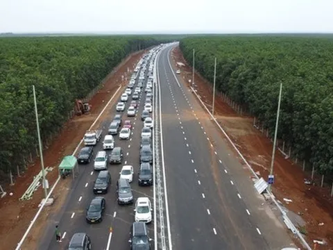 Cao tốc Phan Thiết - Dầu Giây thông tuyến hoàn toàn