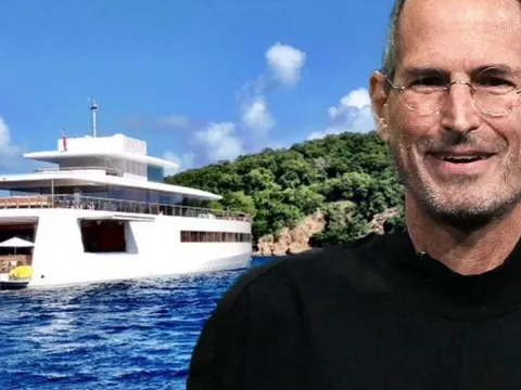Nổi tiếng giản dị, nhưng chính thủy thủ đóng tàu cho Steve Jobs đã tiết lộ 1 bất ngờ về ông: Xứng danh tỷ phú!