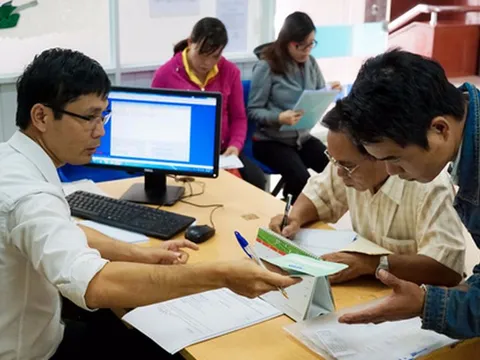 Chính phủ yêu cầu Bộ Nội vụ báo cáo lộ trình cải cách tiền lương