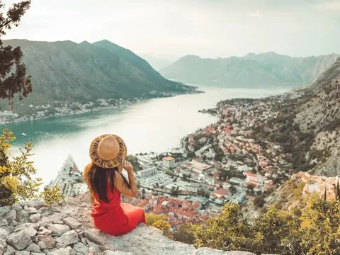 Cuộc sống trong mơ của dân văn phòng: Cô gái 28 tuổi vẫn được 'nghỉ hè' 3 tuần, cả sếp và công ty đều ủng hộ nhờ 3 bí quyết thông minh