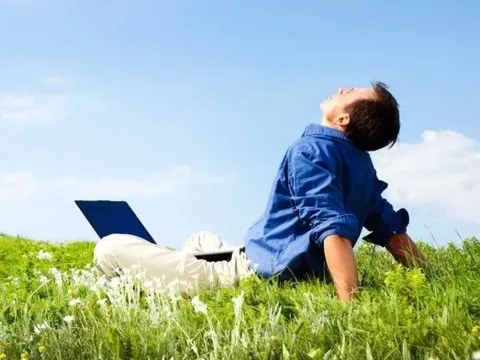Tiết kiệm khoảng 16 tỷ đồng, người đàn ông nghỉ hưu sớm ở tuổi 45: Khẩu phần ăn ít như… em bé, nơi ở dột nát chưa phải yếu tố bất ngờ nhất